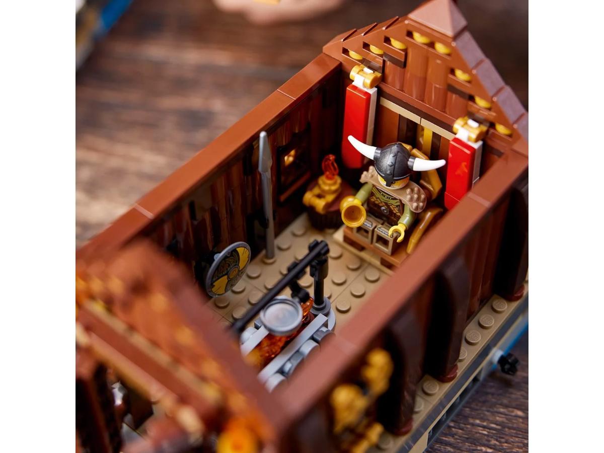 LEGO Ideas 21343 Wioska Wikingów - Przeżyj historię Wikingów - obrazek 5