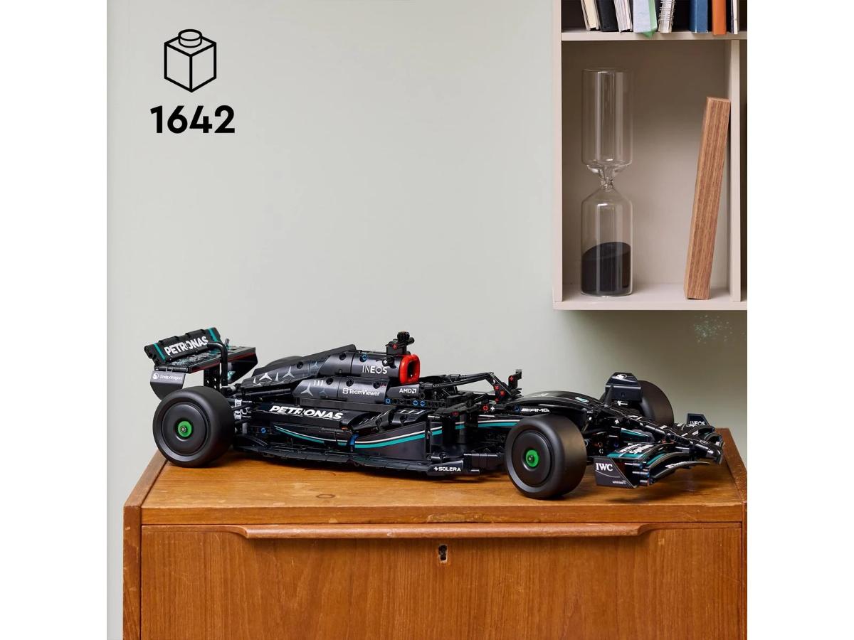 LEGO Technic 42171 Mercedes-AMG F1 W14 - Realistyczny model wyścigowy - obrazek 2