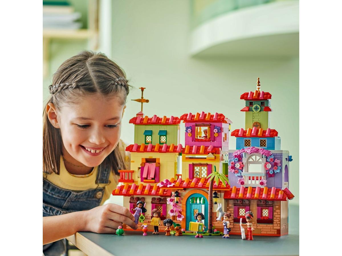 LEGO Magiczny dom Madrigalów - Kreatywna zabawa z Encanto - obrazek 6