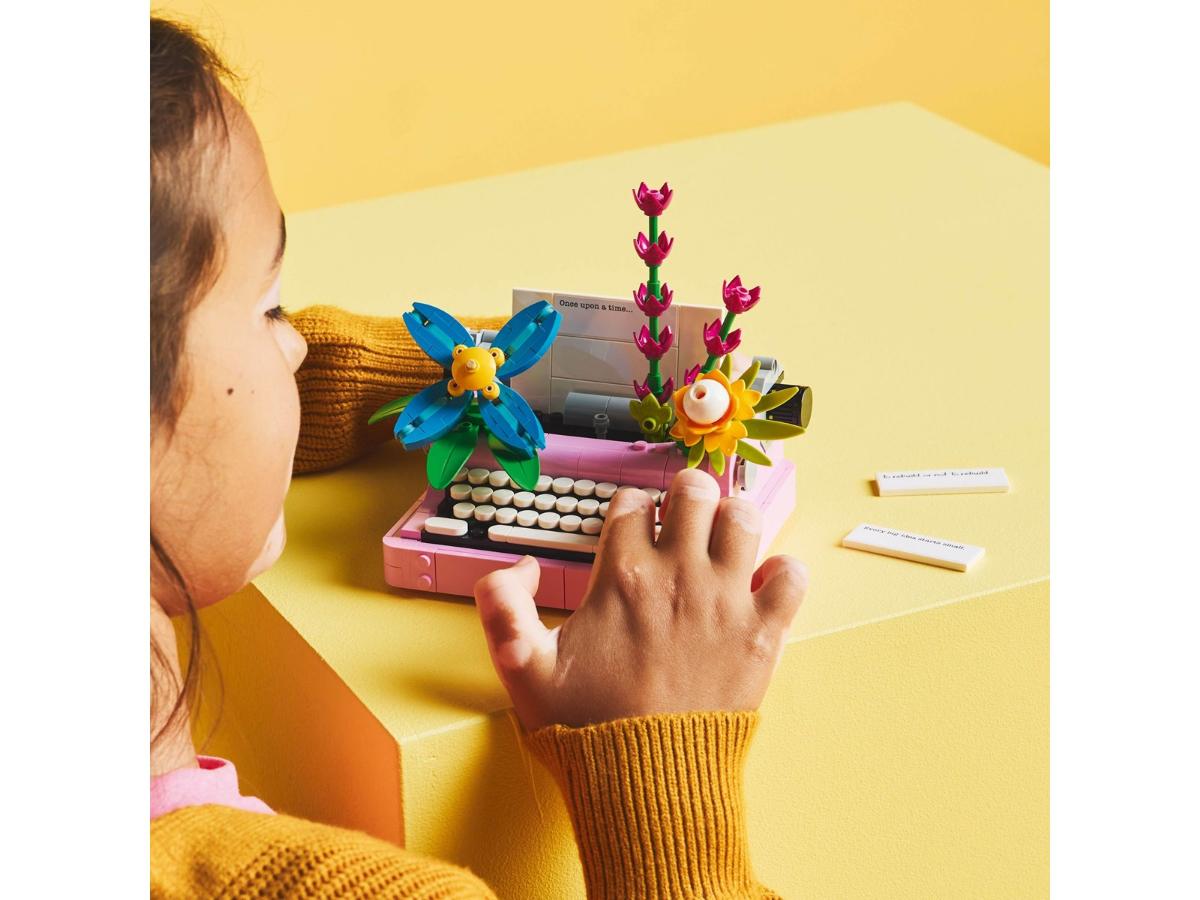 LEGO Creator 31169 Maszyna do pisania - Kreatywna zabawa z kwiatami - obrazek 2