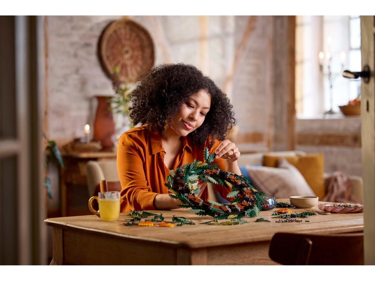 LEGO Botanicals 10340 Wieniec - Kreatywna dekoracja do domu - obrazek 6