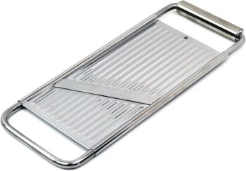 61 ysczaenl. ac sx679 .jpg